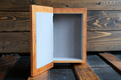 The Adventurer's Guide to Cooking Dungeon Monsters - Wooden Book Dice Box